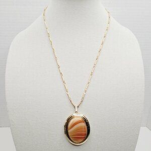Sarah Coventry Chain w/Victorian Style Etched Locket Pendant Orange Agate 24"
